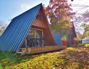Hébergement insolite tipi en bois